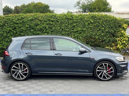 2019 Volkswagen Golf - photo 2