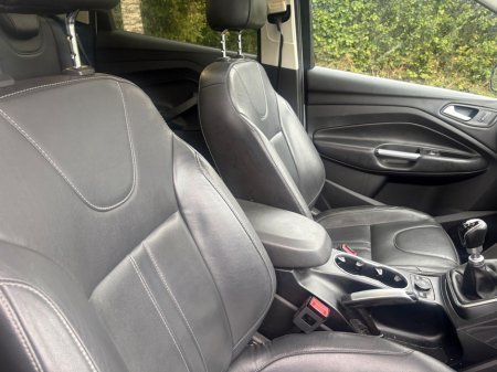 2015 Ford Kuga - photo 14