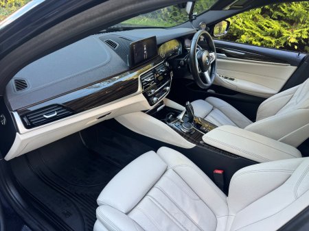 2019 BMW 5-Series - photo 5