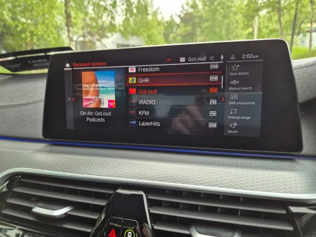 2020 BMW 5-Series - photo 17