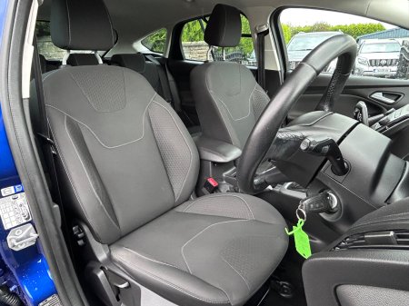 2016 Ford Focus - photo 19