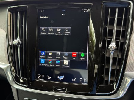 2019 Volvo S90 - photo 16