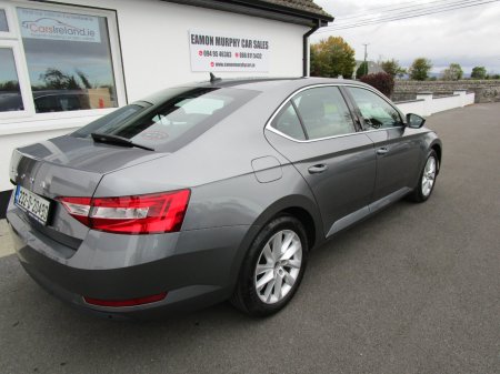 2023 Skoda Superb - photo 4