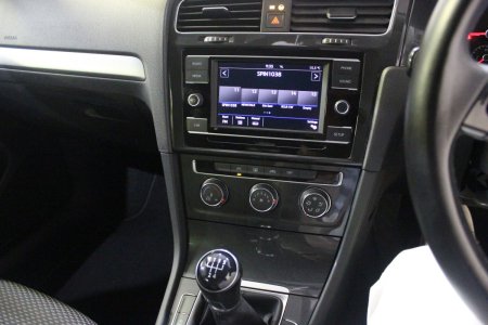 2019 Volkswagen Golf - photo 16
