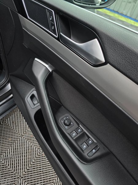 2018 Volkswagen Passat - photo 22
