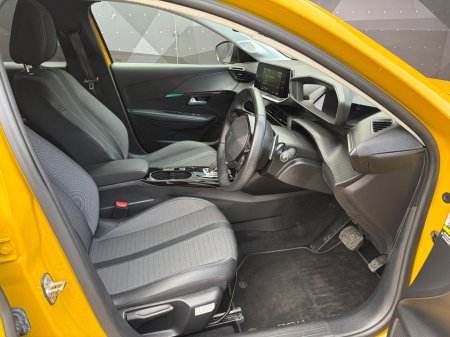 2021 Peugeot 208 - photo 9
