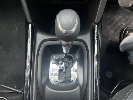 2017 Peugeot 2008 - photo 11