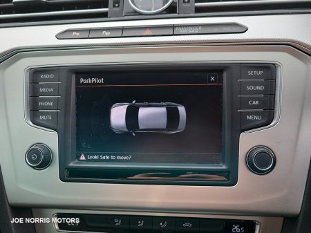 2017 Volkswagen Passat - photo 23