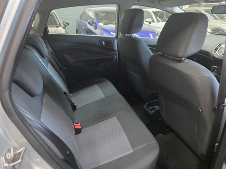 2011 Ford Fiesta - photo 13
