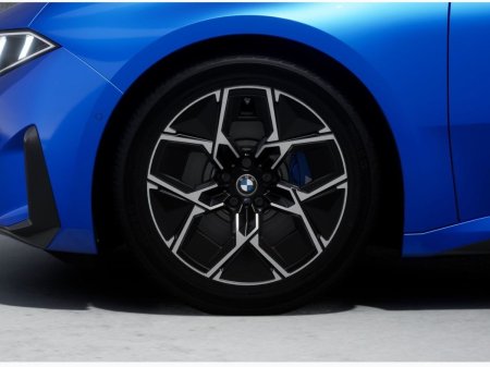 2027 BMW i3 - photo 3