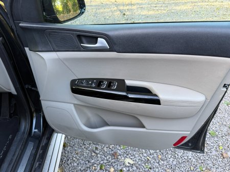 2020 Kia Sportage - photo 17