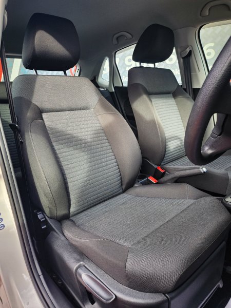 2011 Volkswagen Polo - photo 26