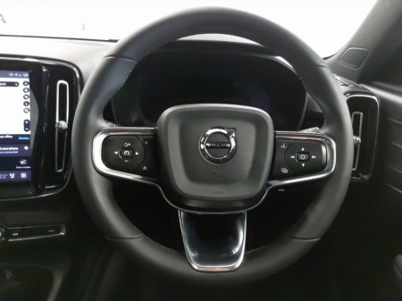 2022 Volvo XC40 - photo 19