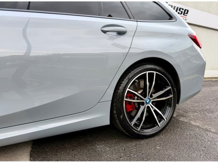 2023 BMW 3-Series - photo 7