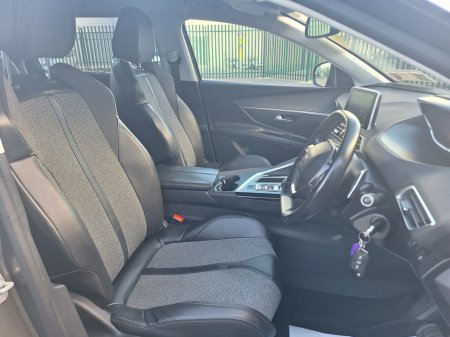 2018 Peugeot 5008 - photo 39