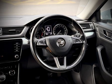 2019 Skoda Superb - photo 14
