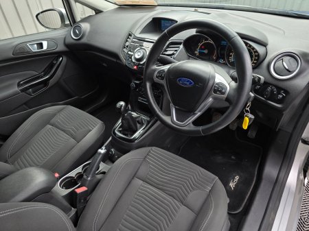 2014 Ford Fiesta - photo 12