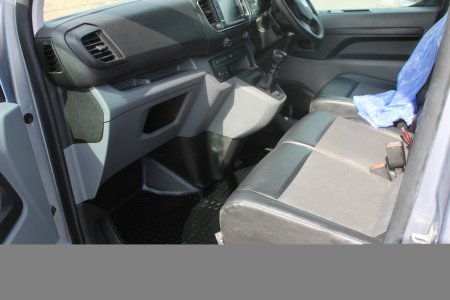 2022 Vauxhall Vivaro - photo 10