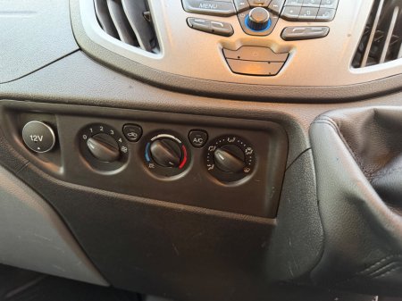 2017 Ford Transit - photo 19