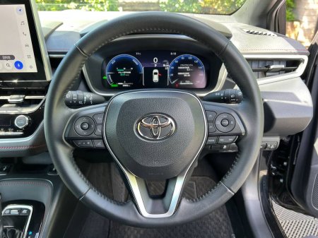 2025 Toyota Corolla - photo 4