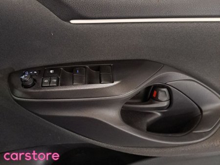 2021 Toyota Yaris - photo 17