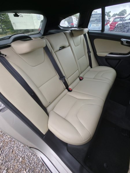 2017 Volvo V60 - photo 21