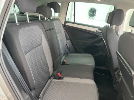 2018 Volkswagen Tiguan - photo 17