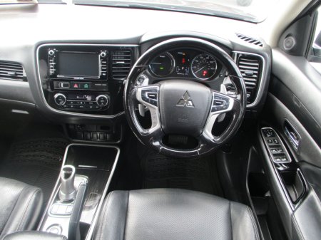 2017 Mitsubishi Outlander - photo 13