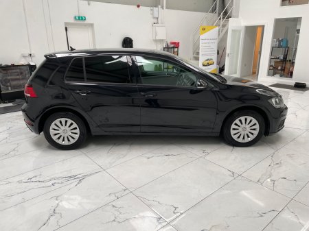 2018 Volkswagen Golf - photo 2