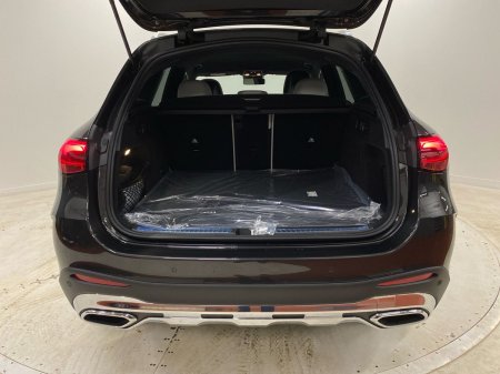 2026 Mercedes-Benz GLC - photo 19