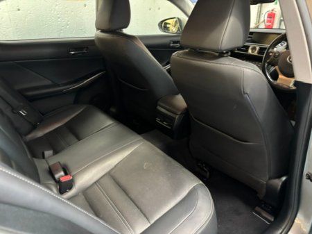 2015 Lexus IS - photo 9
