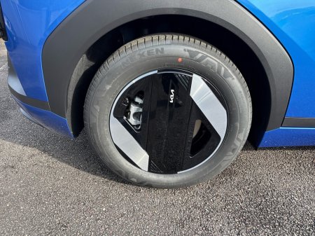 2026 Kia EV4 - photo 4