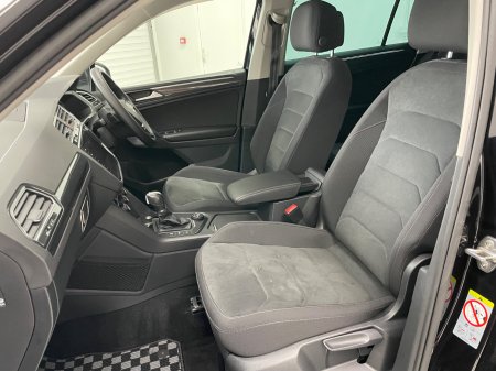 2020 Volkswagen Tiguan - photo 19