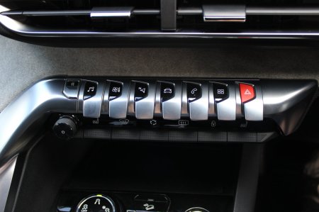 2018 Peugeot 3008 - photo 16