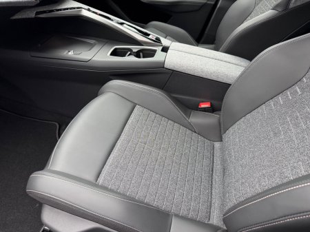 2025 Peugeot 5008 - photo 8