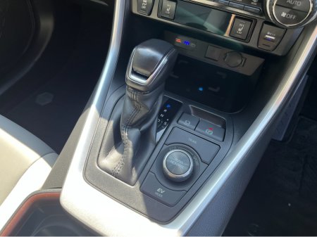 2020 Toyota RAV4 - photo 17
