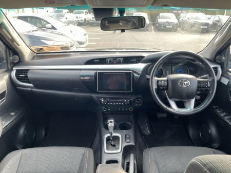 2020 Toyota Hilux - photo 8