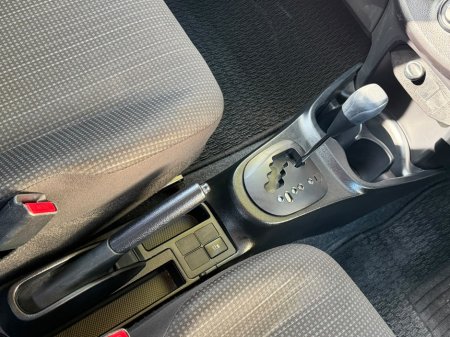 2017 Toyota Yaris - photo 16