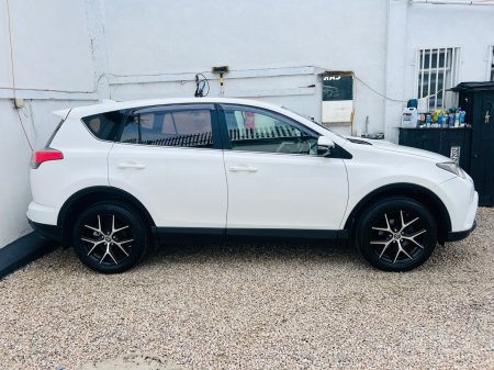2016 Toyota RAV4 - photo 12