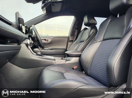 2024 Toyota RAV4 - photo 4