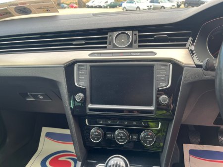 2015 Volkswagen Passat - photo 12