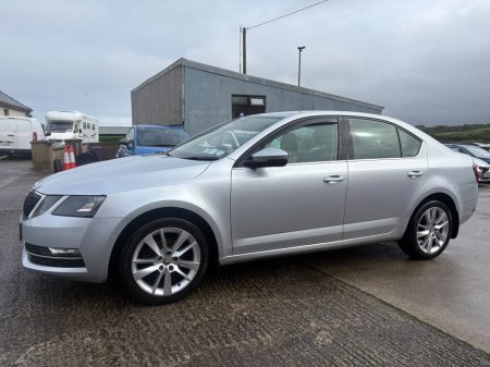 2020 Skoda Octavia - photo 2