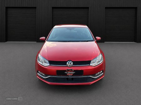 2015 Volkswagen Polo - photo 2