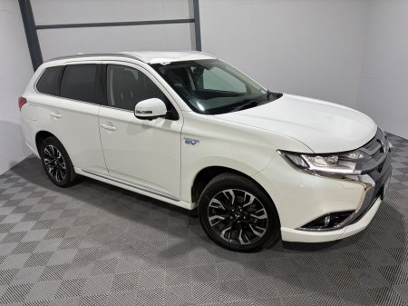 2018 Mitsubishi Outlander - photo 2