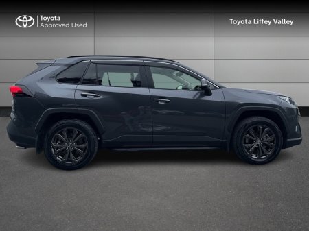 2022 Toyota RAV4 - photo 3