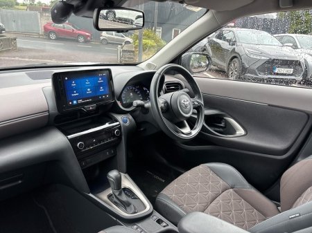 2024 Toyota Yaris Cross - photo 8