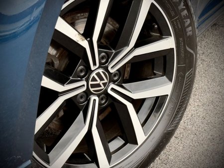 2020 Volkswagen Passat - photo 15