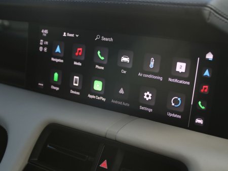 2023 Porsche Taycan - photo 26