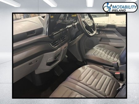 2026 Ford Tourneo Custom - photo 12