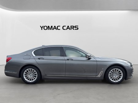 2019 BMW 7-Series - photo 2